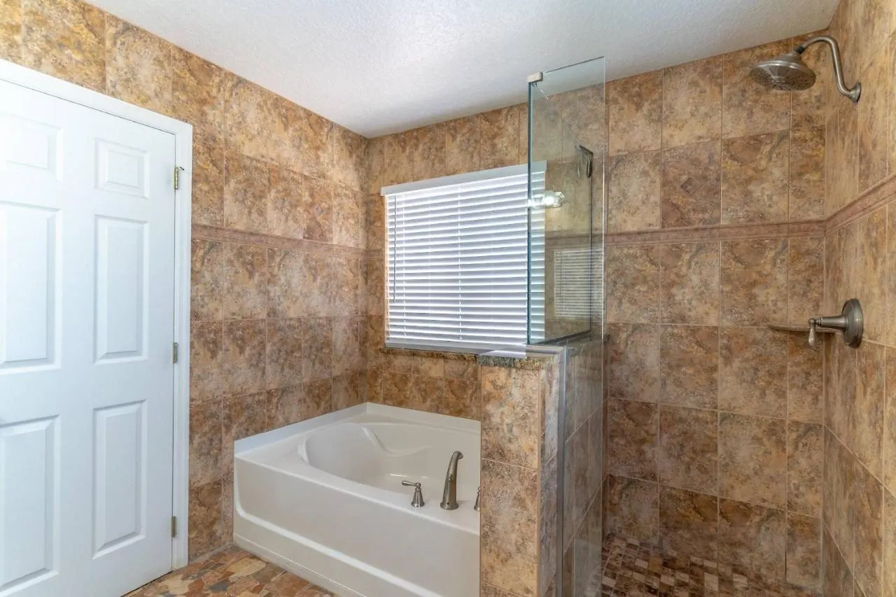 185 Winwood Bay Villa Davenport